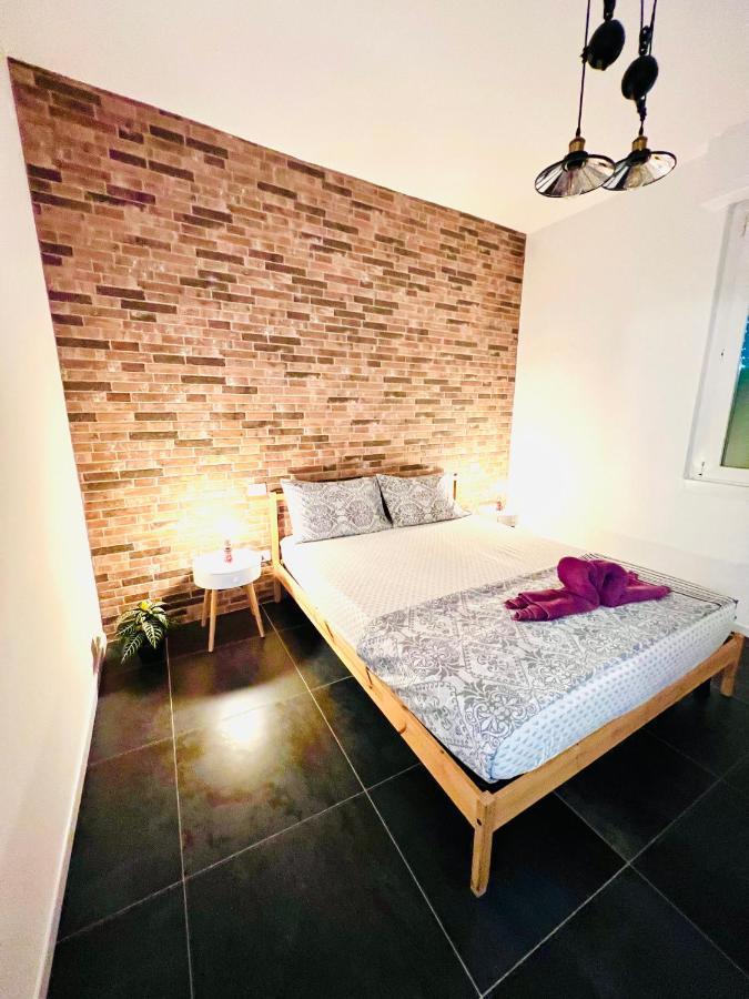 Blaxej, Nel Cuore Di Verona, Moderno Ed Elegante, 4 Posti Letto, Wi-Fi, Self Check In Apartman Kültér fotó