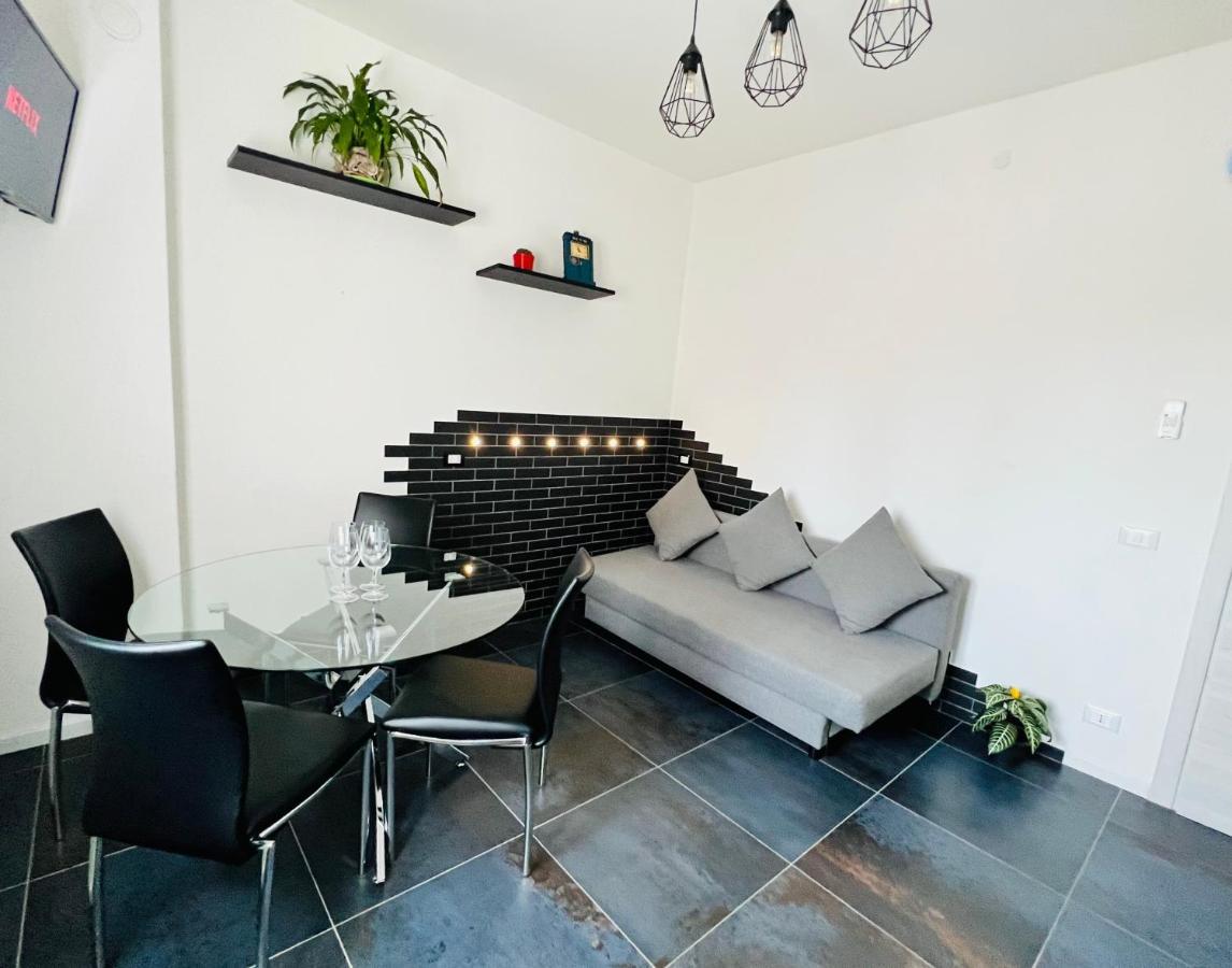 Blaxej, Nel Cuore Di Verona, Moderno Ed Elegante, 4 Posti Letto, Wi-Fi, Self Check In Apartman Kültér fotó